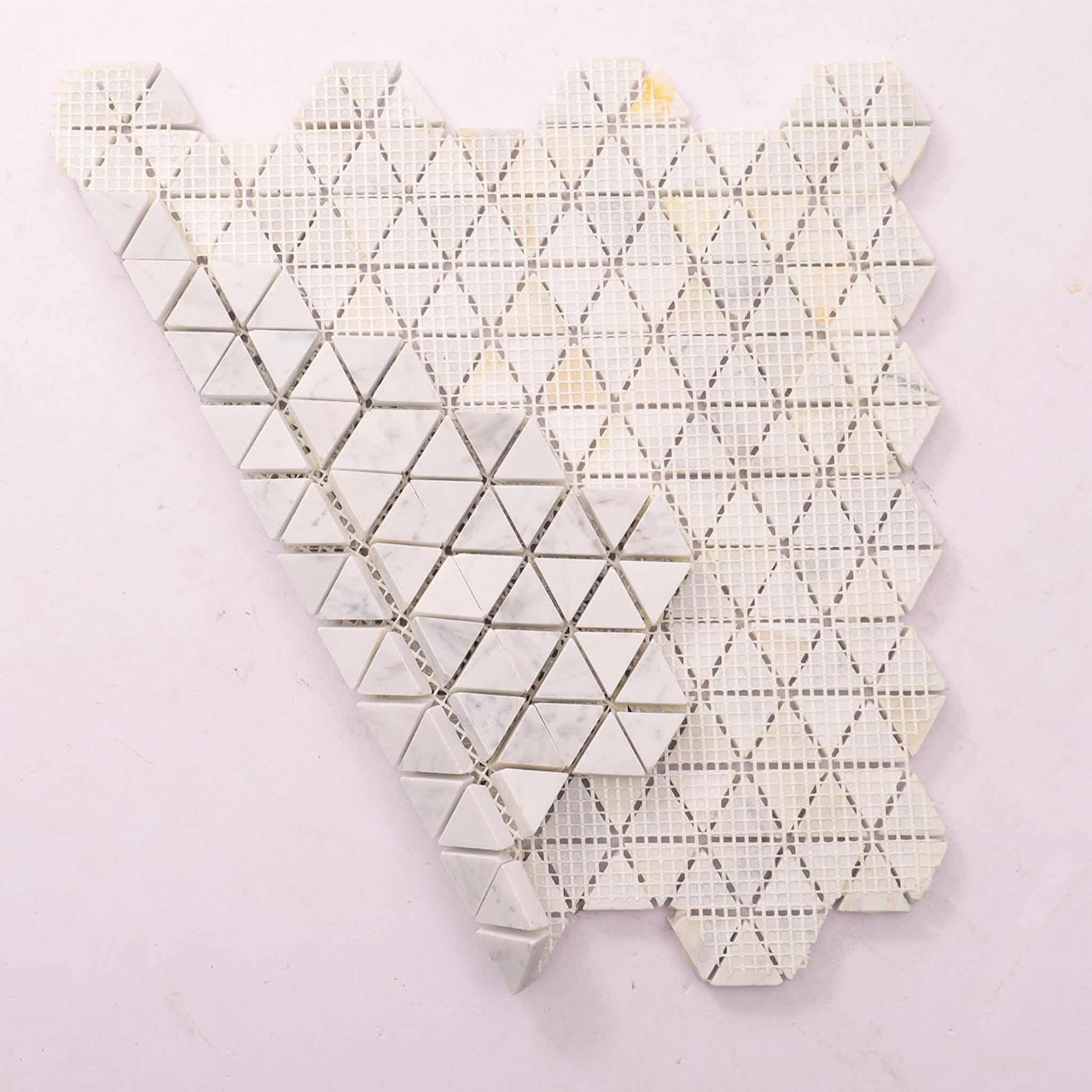 Carrara White Marble Geometric Triangle Mosaic Tiles — mosaic ghép nghệ thuật bằng đá marble trắng & trắng Carrara