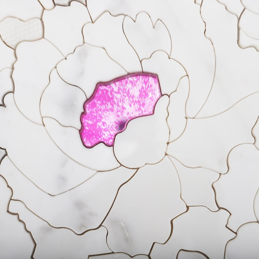 White Marble with Pink Glass Waterjet Flower Mosaic Tile — mosaic hoa văn waterjet bằng đá marble trắng & hồng