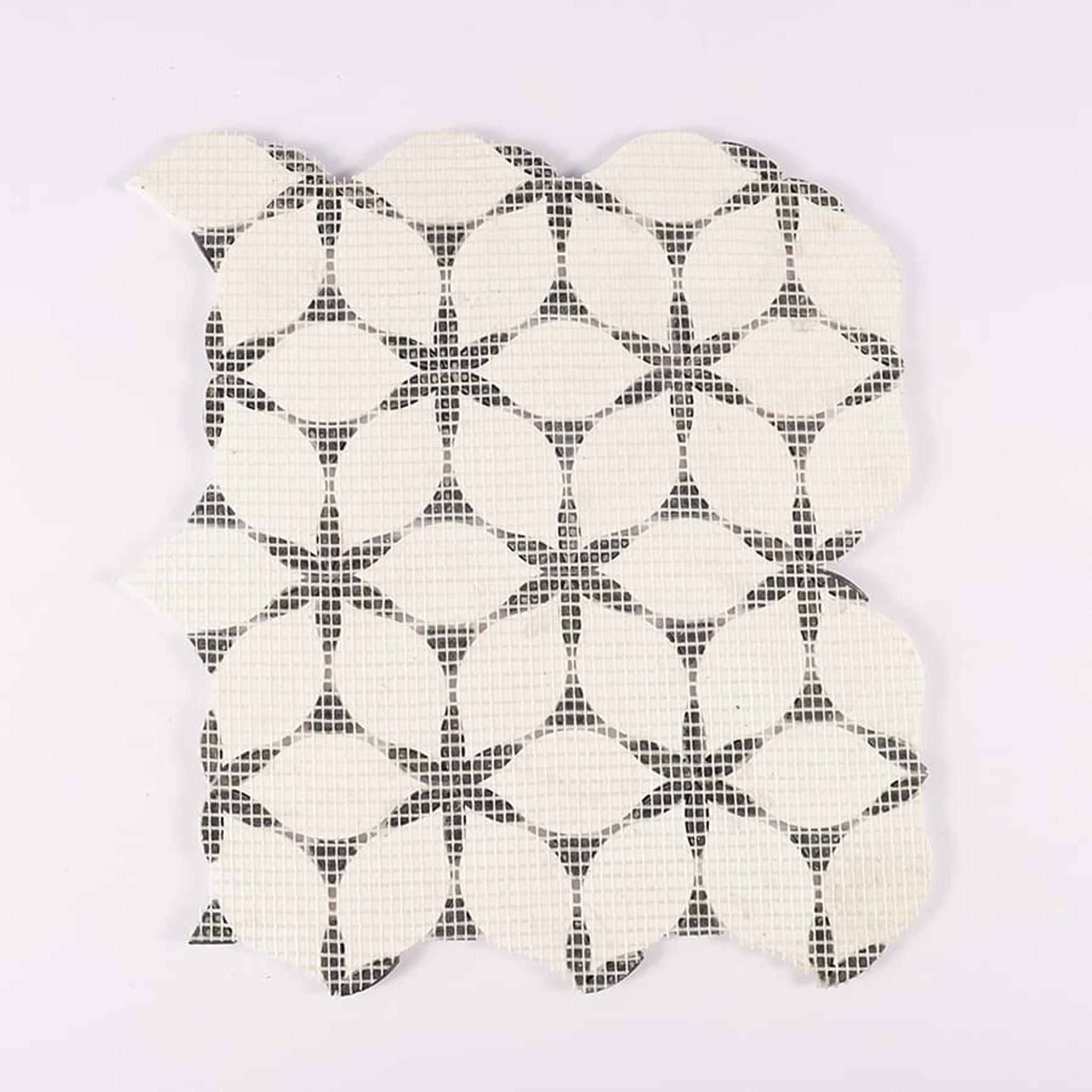 Black and White Petal Waterjet Marble Mosaic — mosaic hoa văn waterjet bằng đá marble đen & trắng