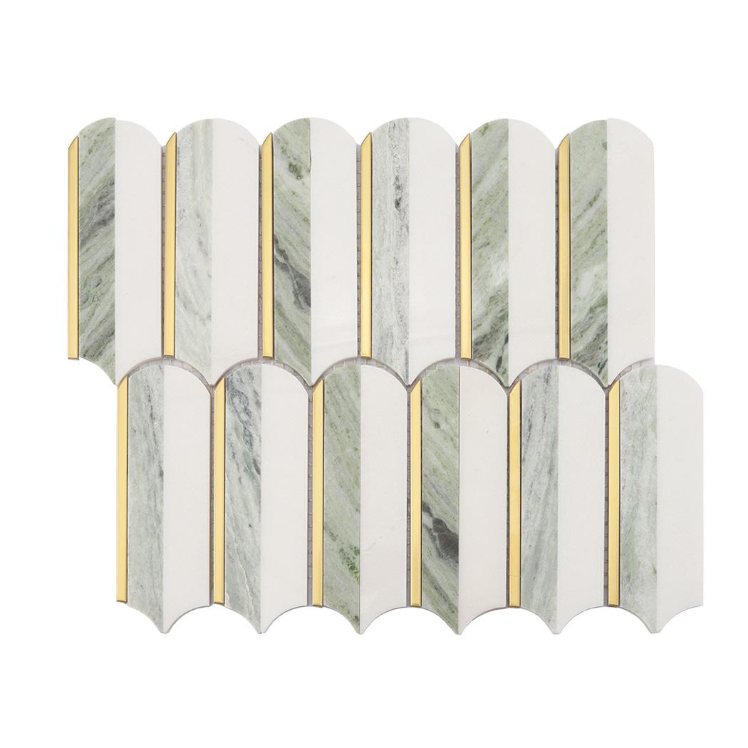 Green White Feather Marble Mosaic Tile with Gold Accent Strips — mosaic thanh dài (linear) bằng đá marble trắng & xanh lục