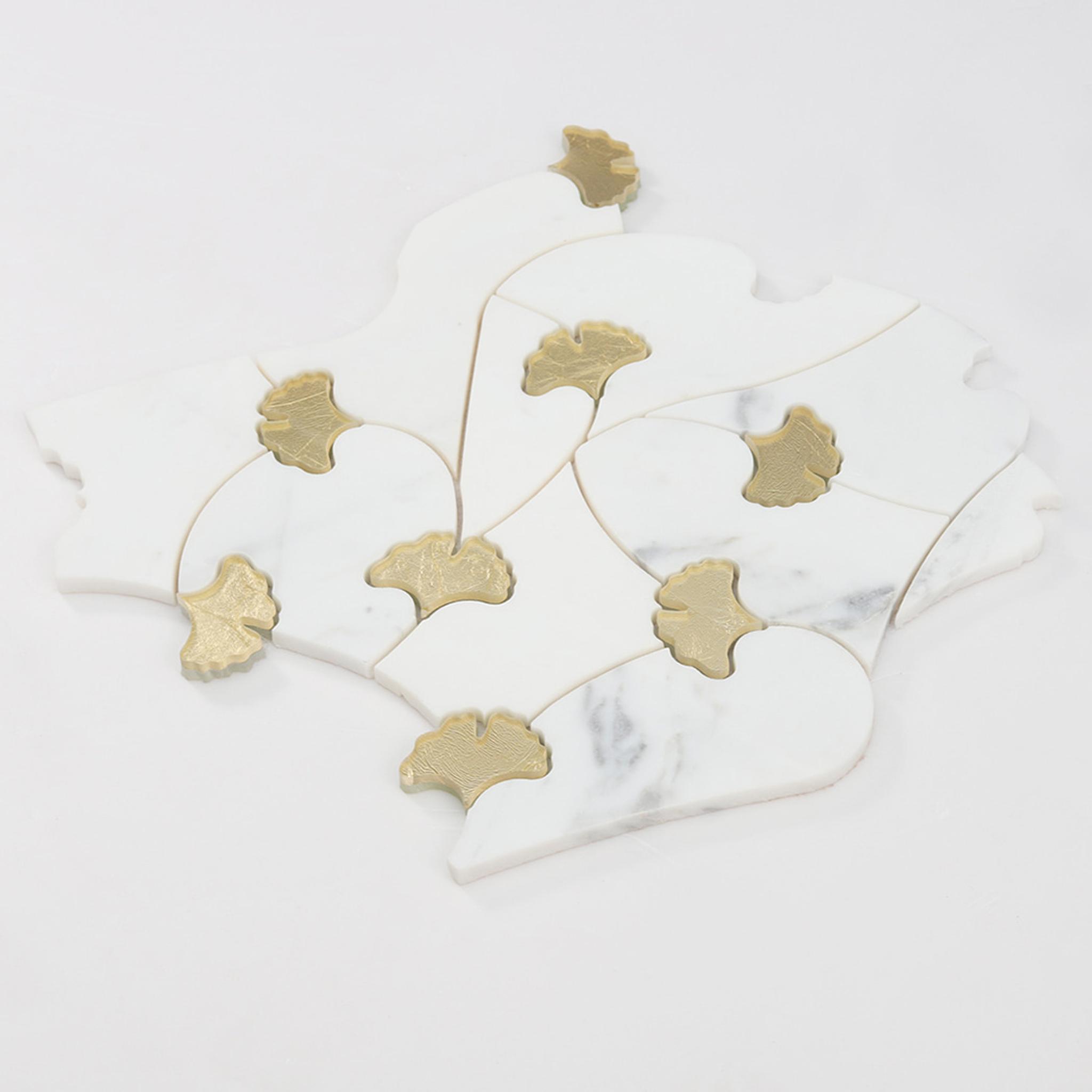 White Marble Gold Glass Waterjet Floral Mosaic Tile — mosaic hoa văn waterjet bằng đá marble trắng & vàng