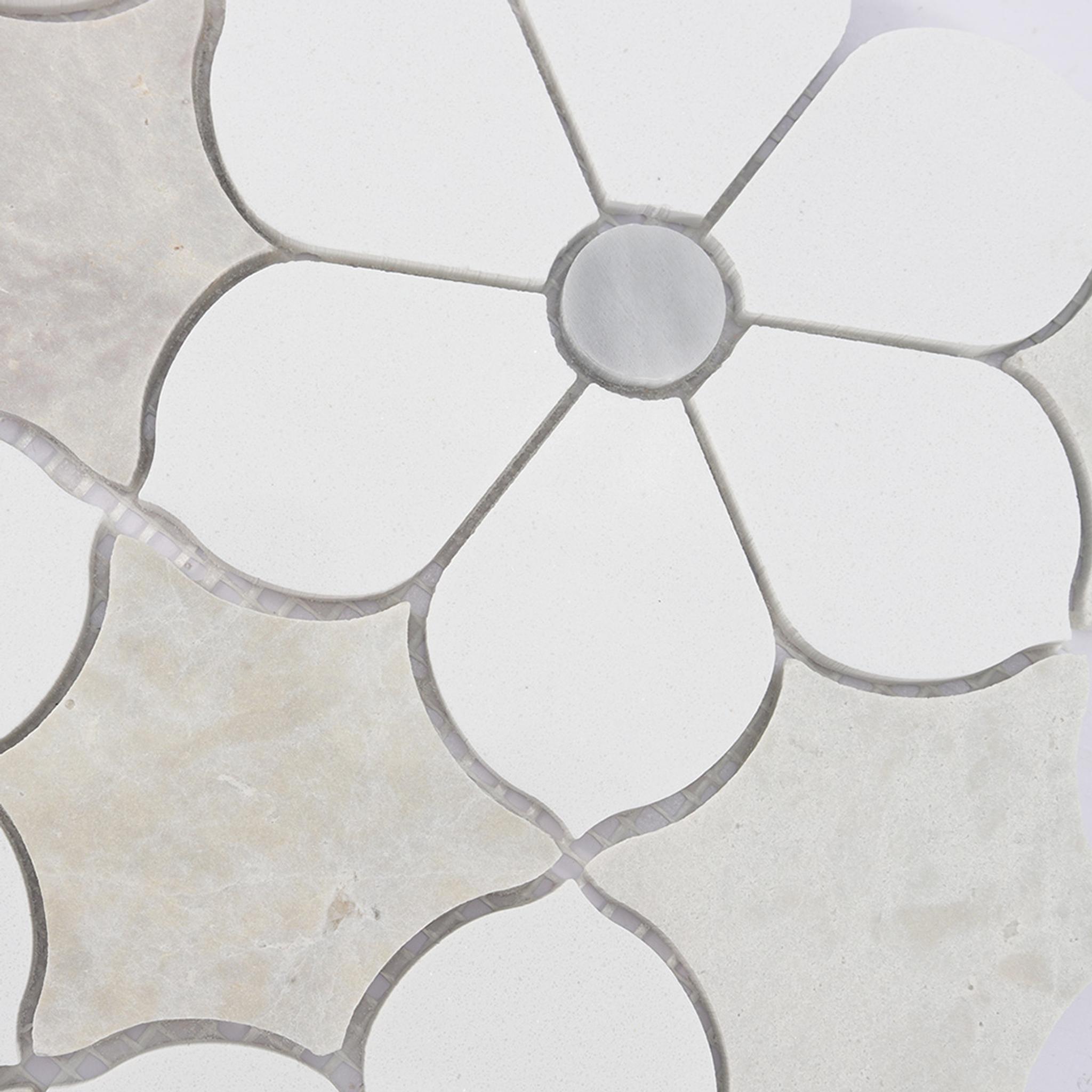White Beige Floral Marble Mosaic Tile for Elegant Bathroom Walls — mosaic hoa văn waterjet bằng đá marble trắng & beige