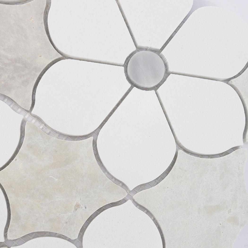 White Beige Floral Marble Mosaic Tile for Elegant Bathroom Walls — mosaic hoa văn waterjet bằng đá marble trắng & beige