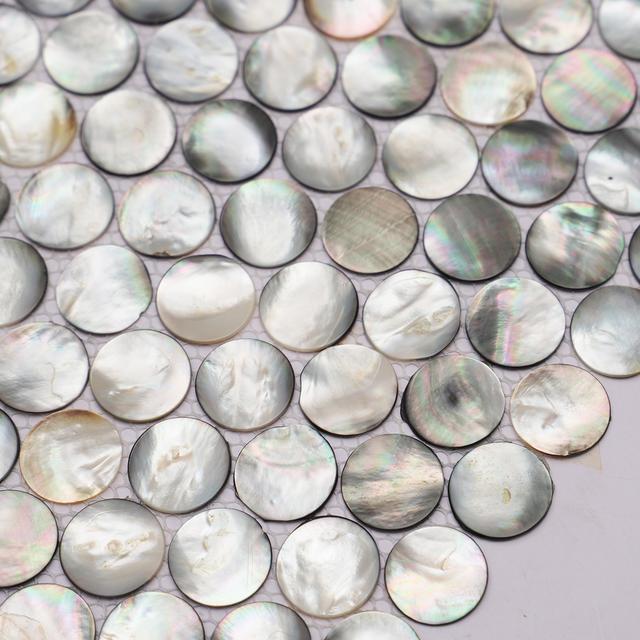 Black Mother of Pearl Penny Round Mosaic — mosaic tròn (penny round) bằng xà cừ đen ánh xà cừ