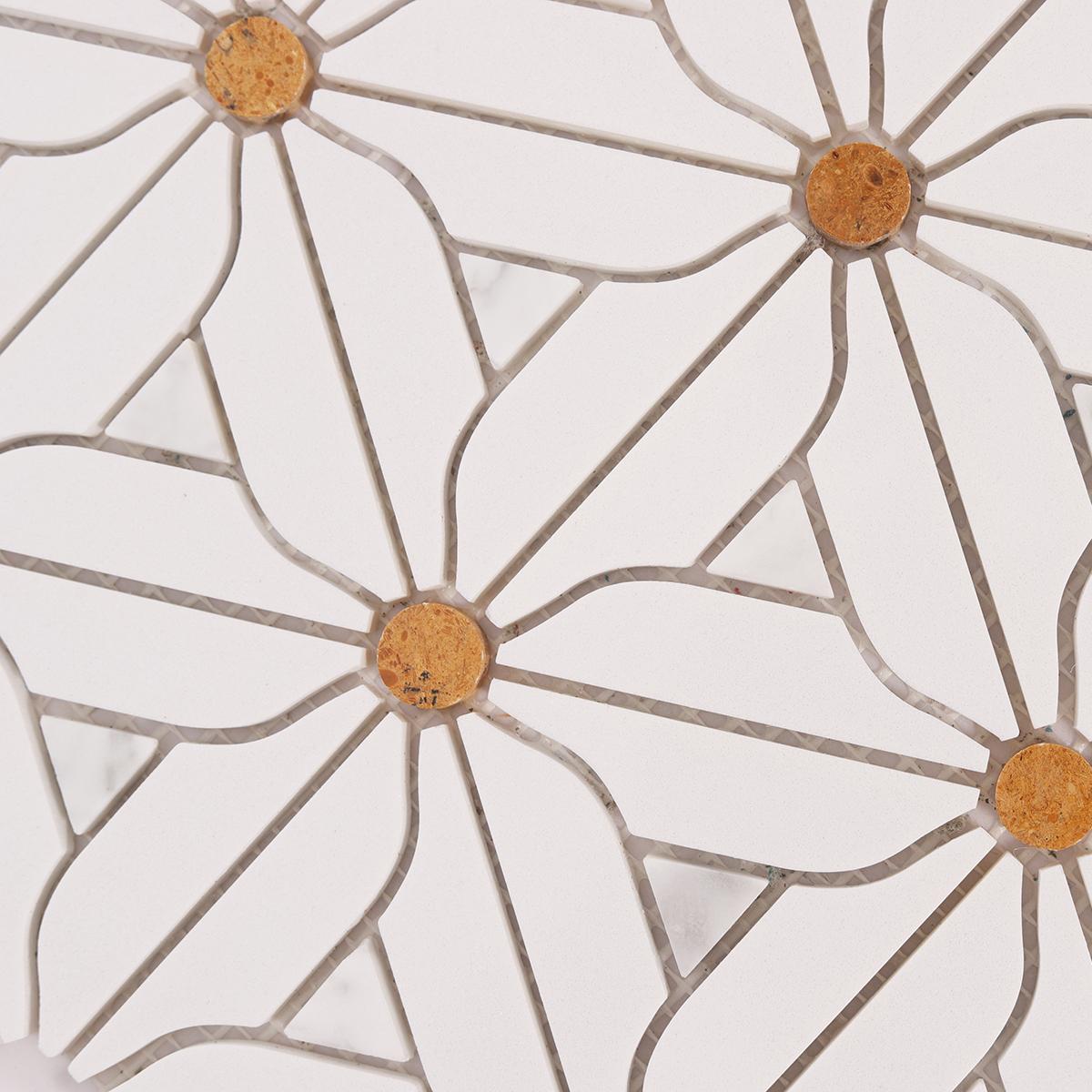 White and Gold Floral Pattern Marble Mosaic Tiles — mosaic hoa văn waterjet bằng đá marble trắng & vàng