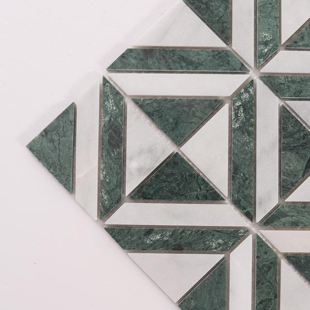 Green and White Triangle Marble Mosaic Tiles — mosaic ghép nghệ thuật bằng đá marble trắng & xanh lục