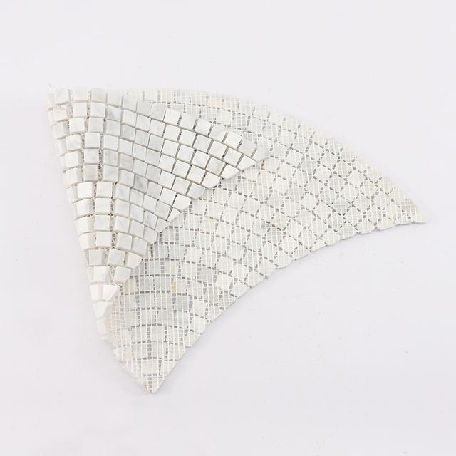 White Fan Shaped Marble Tile Hand Cut  Wall and Floor Mosaic — mosaic nan quạt bằng đá marble trắng