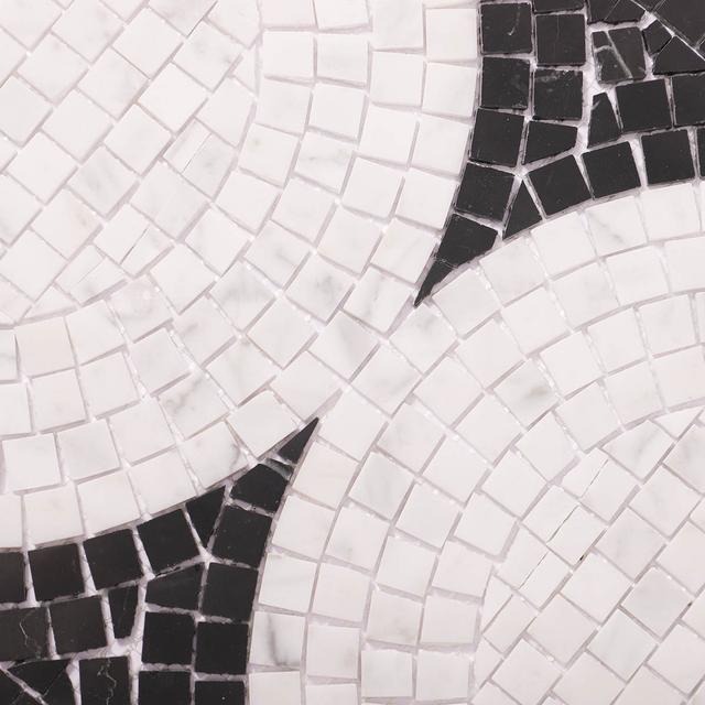Black and White Semicircle Handmade Mosaic Tiles — mosaic ghép nghệ thuật bằng đá marble đen & trắng