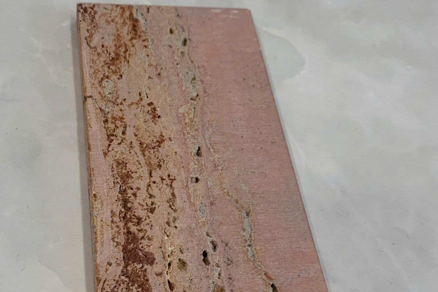 Mẫu đá — Travertine đỏ (vein-cut)