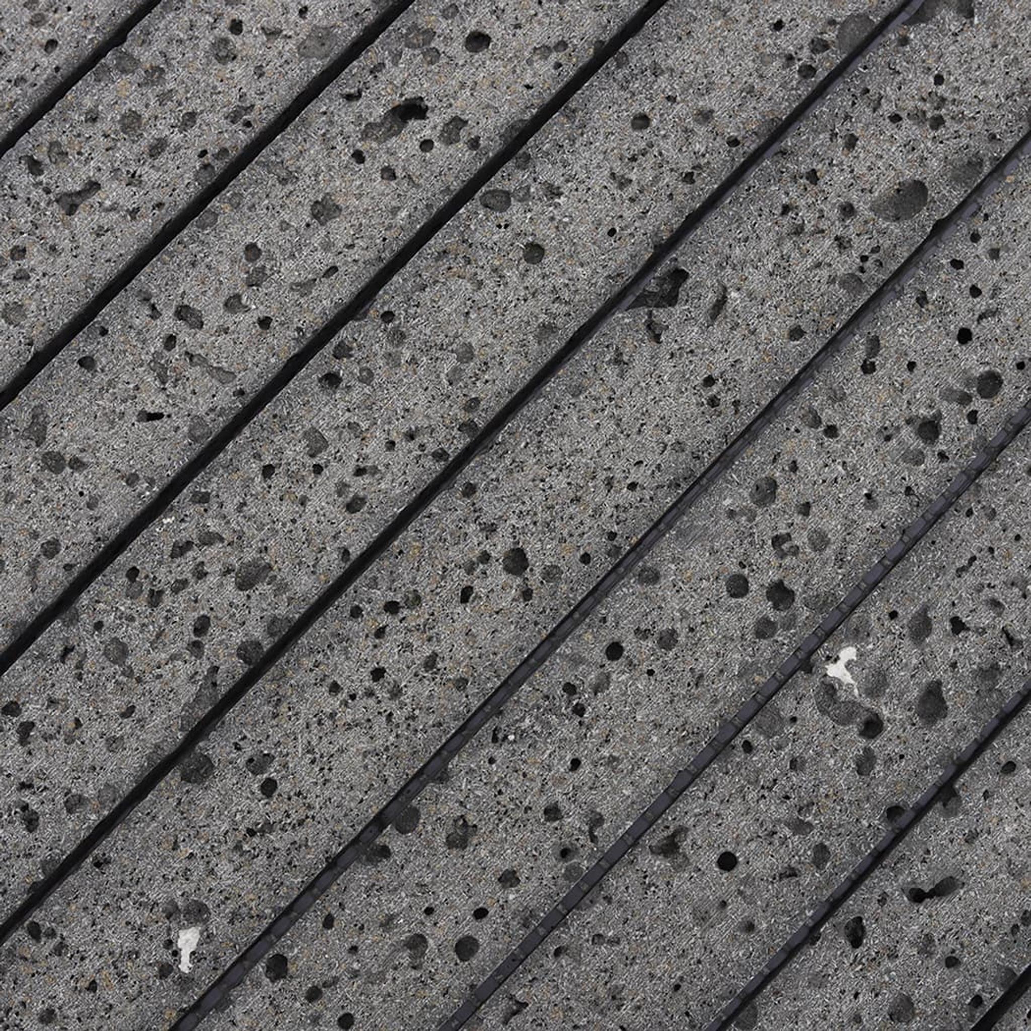 Black Lava Stone Fluted Mosaic Tile for Walls and Fireplaces — mosaic rãnh sọc (fluted) bằng đá marble đen