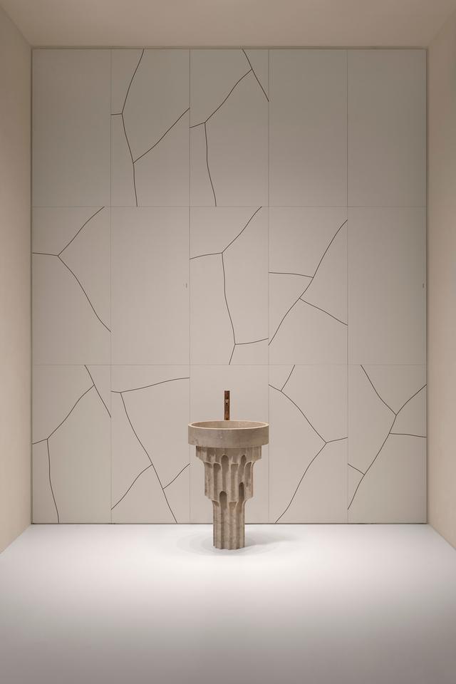 Lavabo Carsico đặt sàn — lavabo đá tự nhiên Rochelle