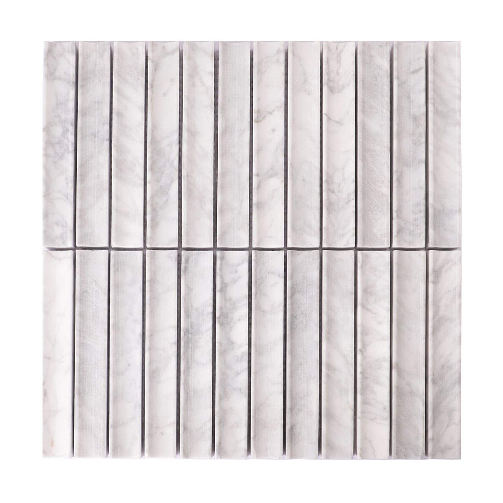 Fluted White Honed Marble Strip Mosaic Wall Tile — mosaic rãnh sọc (fluted) bằng đá marble trắng