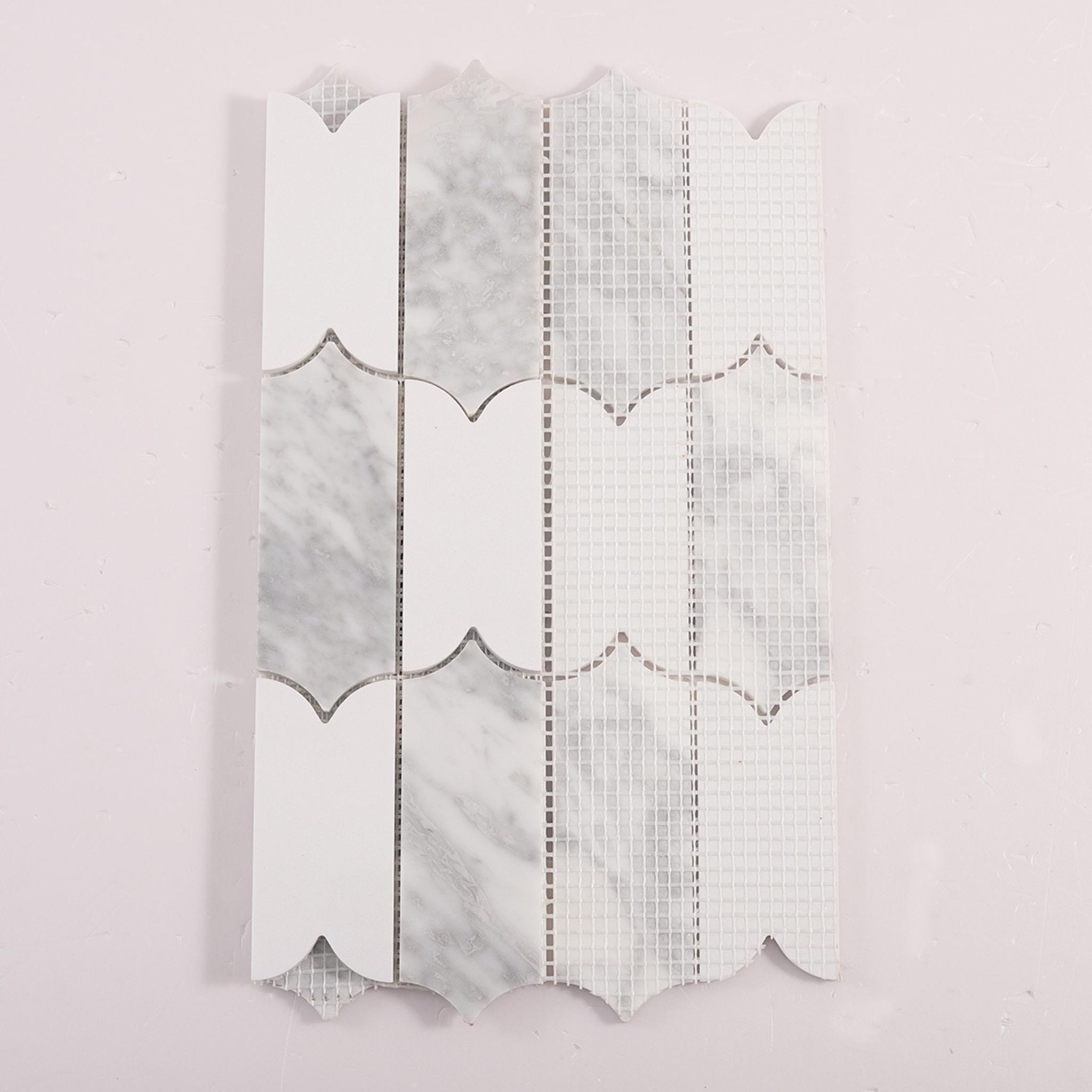 Scalloped Long Arabesque Mosaic Tile — mosaic vảy cá (fish scale) bằng đá marble trắng & trắng Carrara