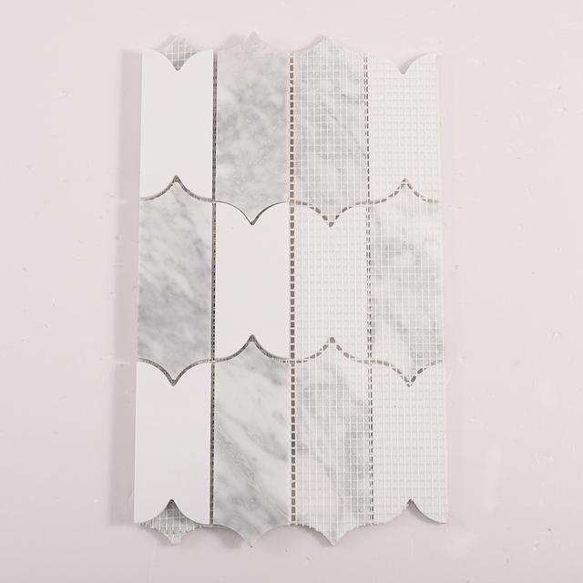 Scalloped Long Arabesque Mosaic Tile — mosaic vảy cá (fish scale) bằng đá marble trắng & trắng Carrara