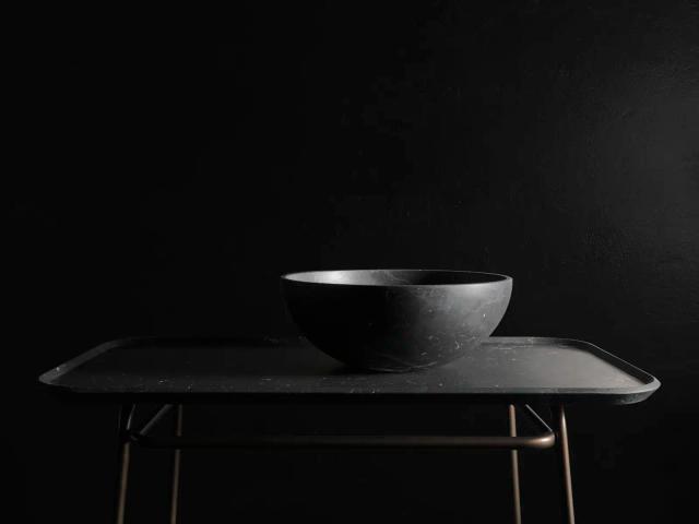 Lavabo đá dạng khối V — nội thất đá Rochelle Stone
