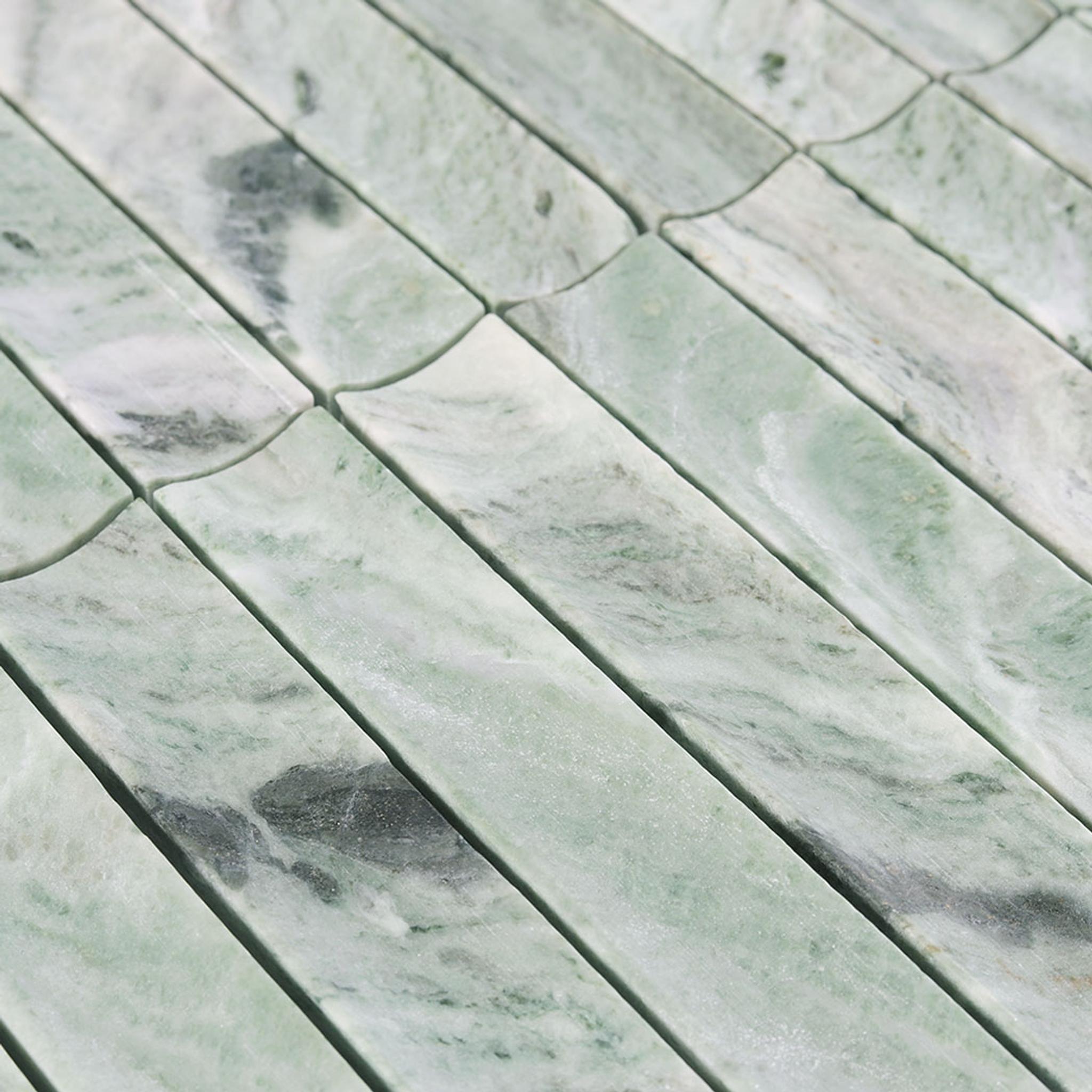 Fluted Light Green Marble Mosaic Honed Curved Tile — mosaic rãnh sọc (fluted) bằng đá marble xanh lục