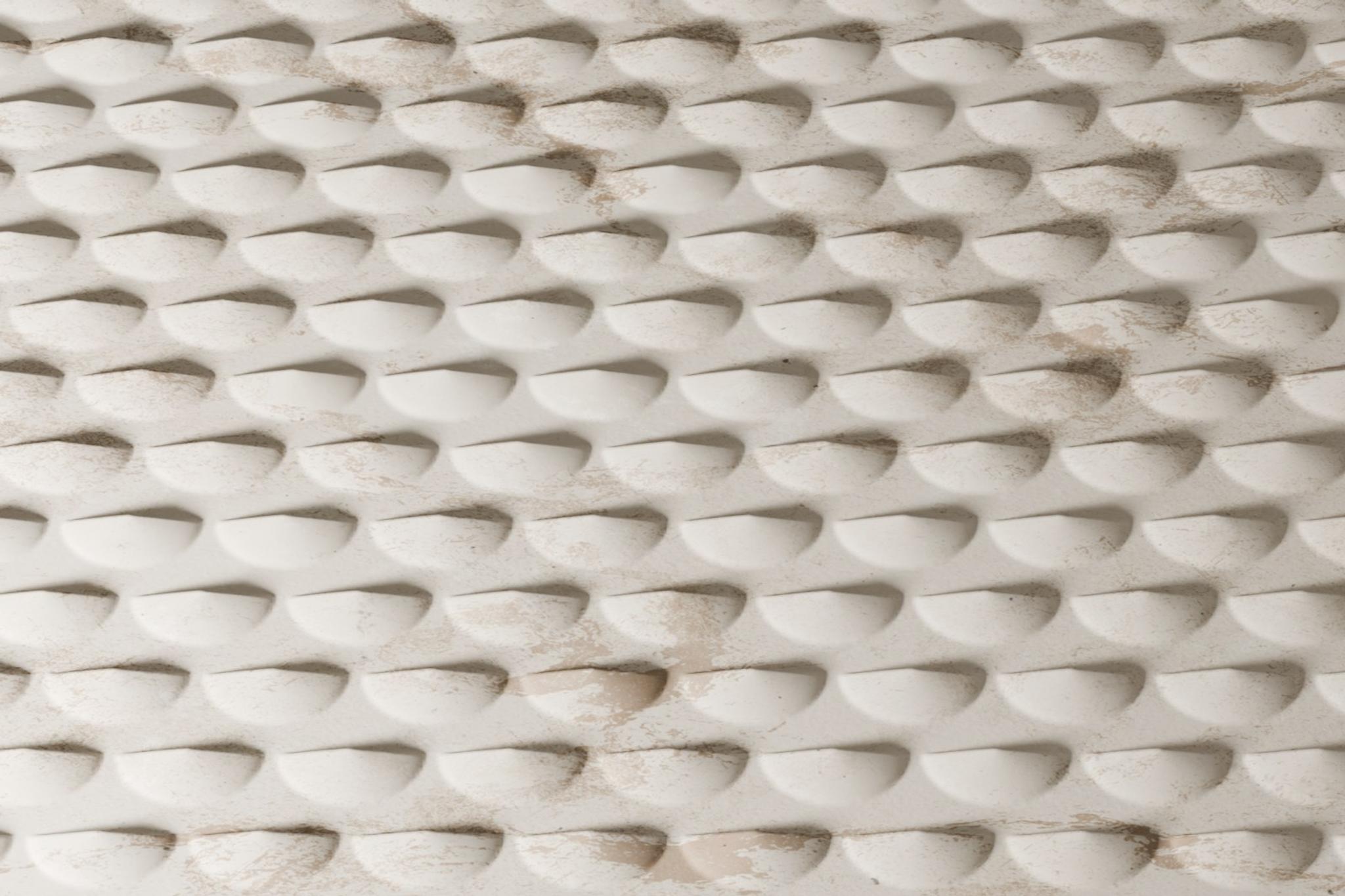 Bề mặt vảy nhỏ xếp chéo (Fish-scale Relief) — hiệu ứng bề mặt trên đá tự nhiên, Rochelle Stone