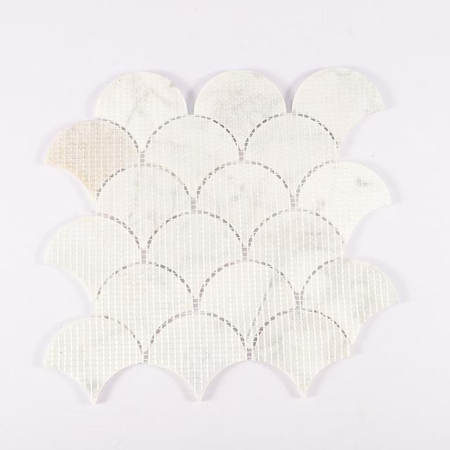 Carrara White Marble Fish Scale Mosaic Tile For Bathroom and Kitchen — mosaic vảy cá (fish scale) bằng đá marble trắng & trắng Carrara