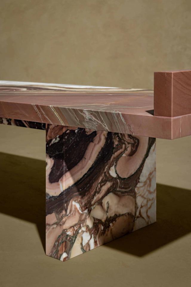Ghế băng đá thuôn dài II — nội thất đá Rochelle Stone
