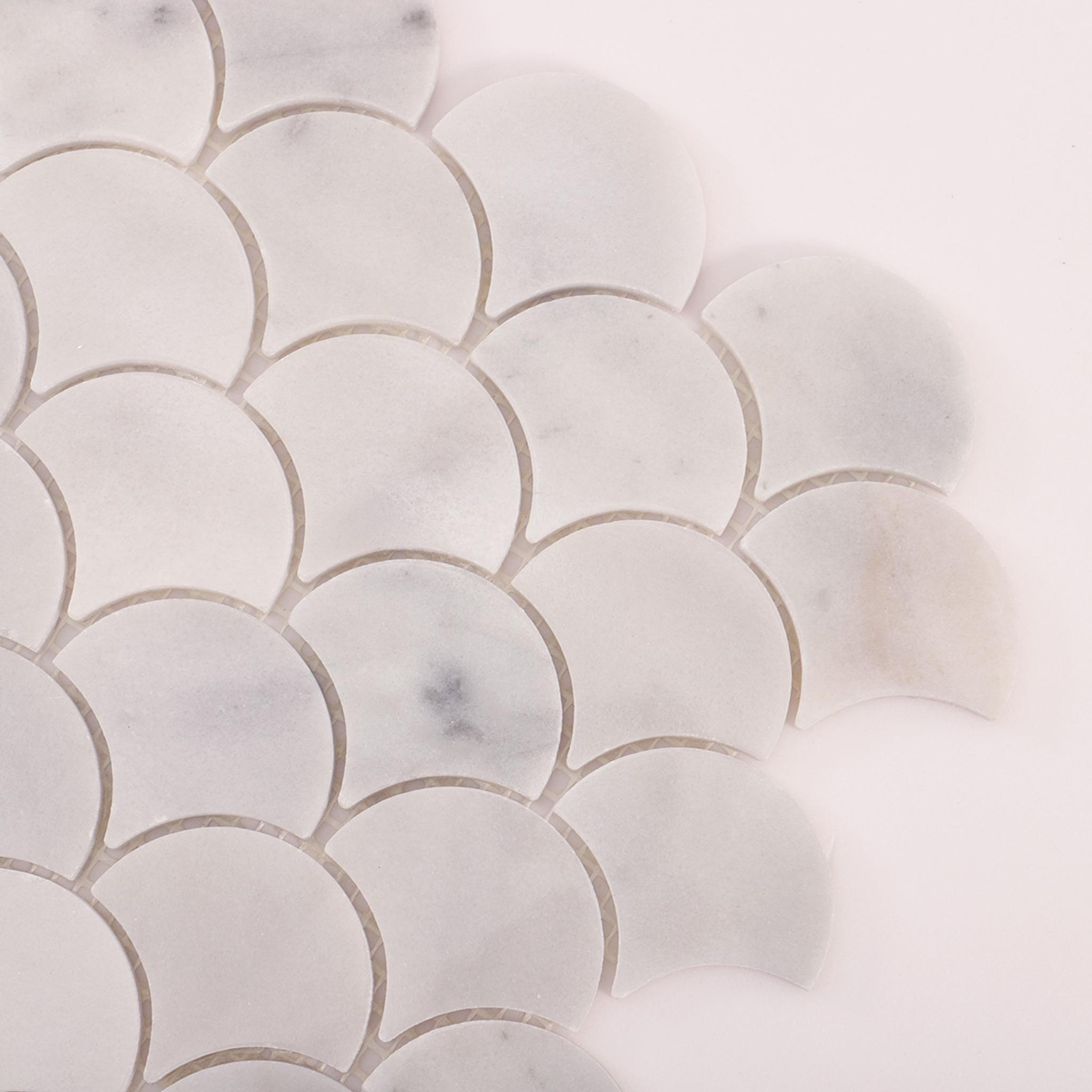 White Marble Polished Fish Scale Mosaic Tiles — mosaic vảy cá (fish scale) bằng đá marble trắng