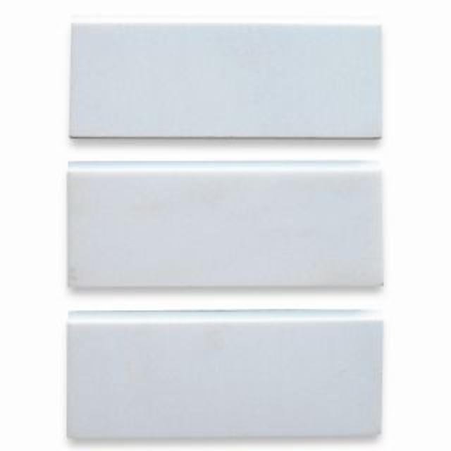 Phào chỉ đá Thassos Baseboard (phào chân tường) — bề mặt mài mờ (honed), Rochelle Stone