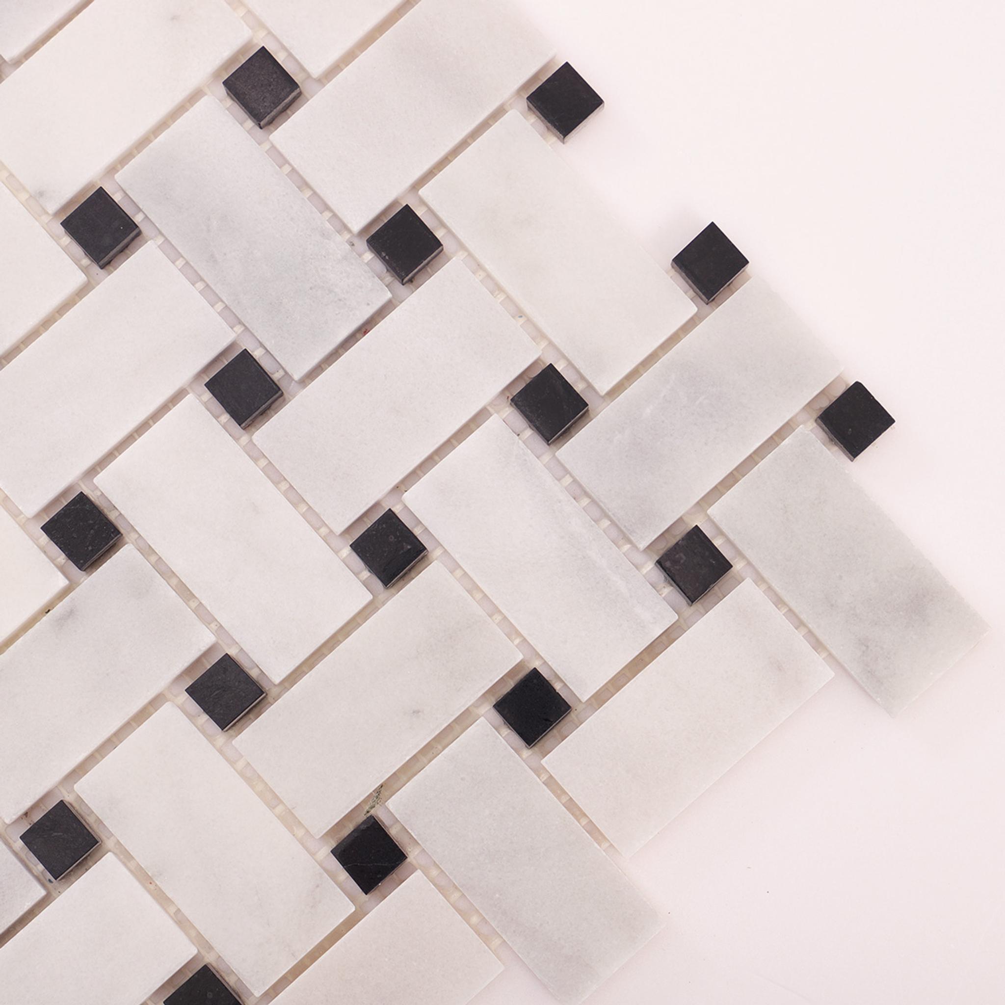 Carrara White and Black Basketweave Marble Mosaic Tiles — mosaic đan rổ (basketweave) bằng đá marble đen & trắng