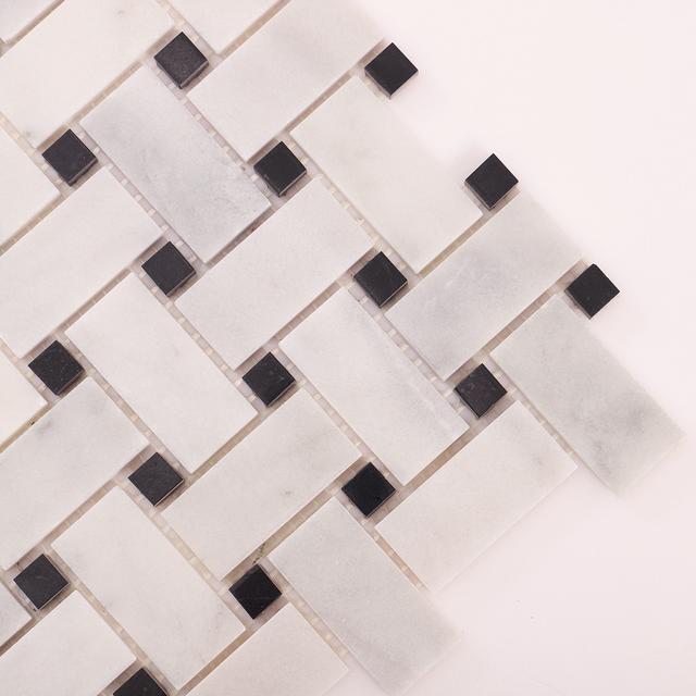 Carrara White and Black Basketweave Marble Mosaic Tiles — mosaic đan rổ (basketweave) bằng đá marble đen & trắng