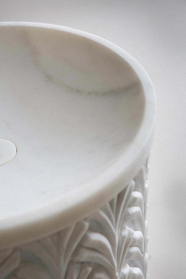Lavabo Palace đặt sàn — nội thất đá Rochelle Stone