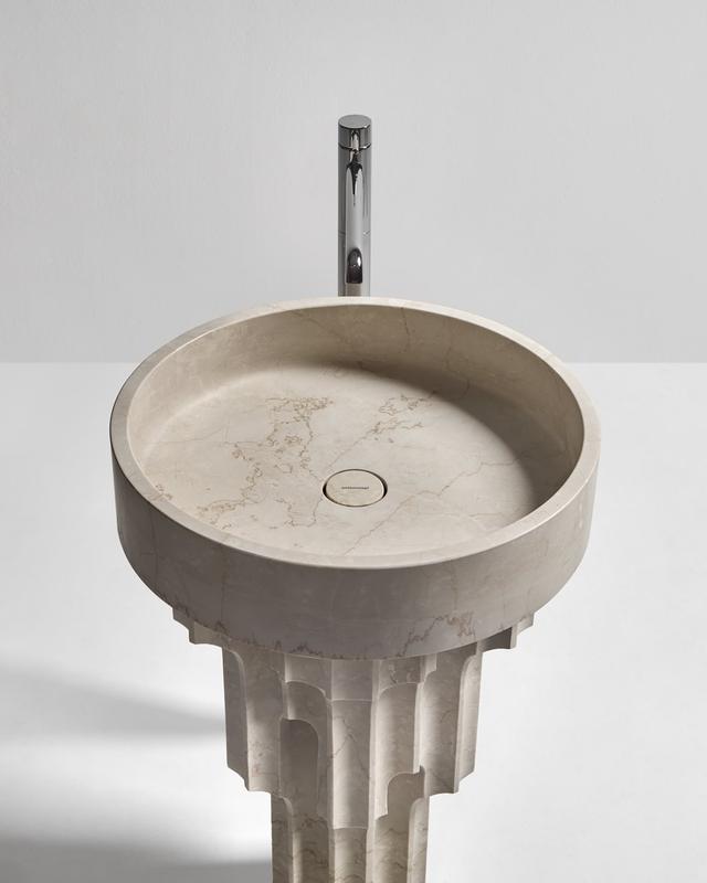Lavabo Carsico đặt sàn — lavabo đá tự nhiên Rochelle