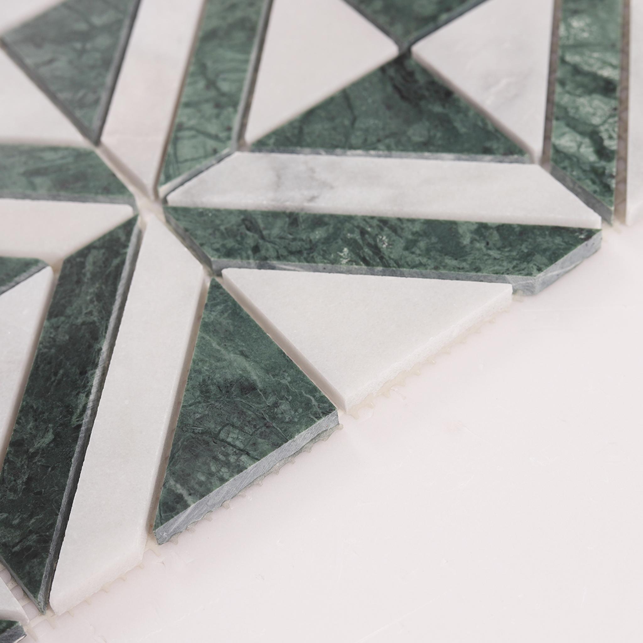 Green and White Triangle Marble Mosaic Tiles — mosaic ghép nghệ thuật bằng đá marble trắng & xanh lục