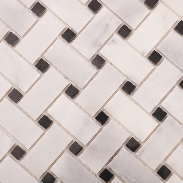 Carrara White and Black Basketweave Marble Mosaic Tiles — mosaic đan rổ (basketweave) bằng đá marble đen & trắng