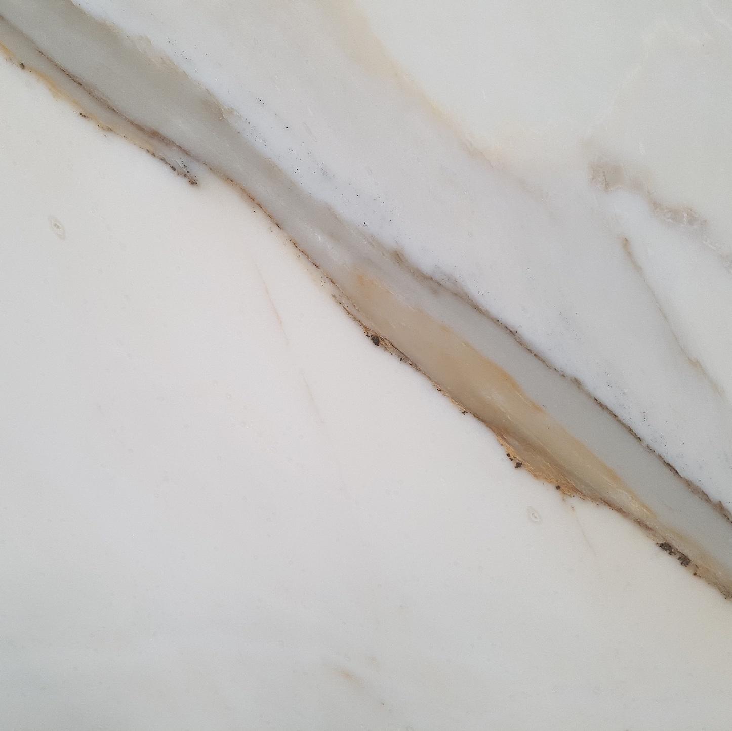Đá Calacatta — marble trắng vân vàng/xám Ý — Calacatta Gold — vân cận cảnh