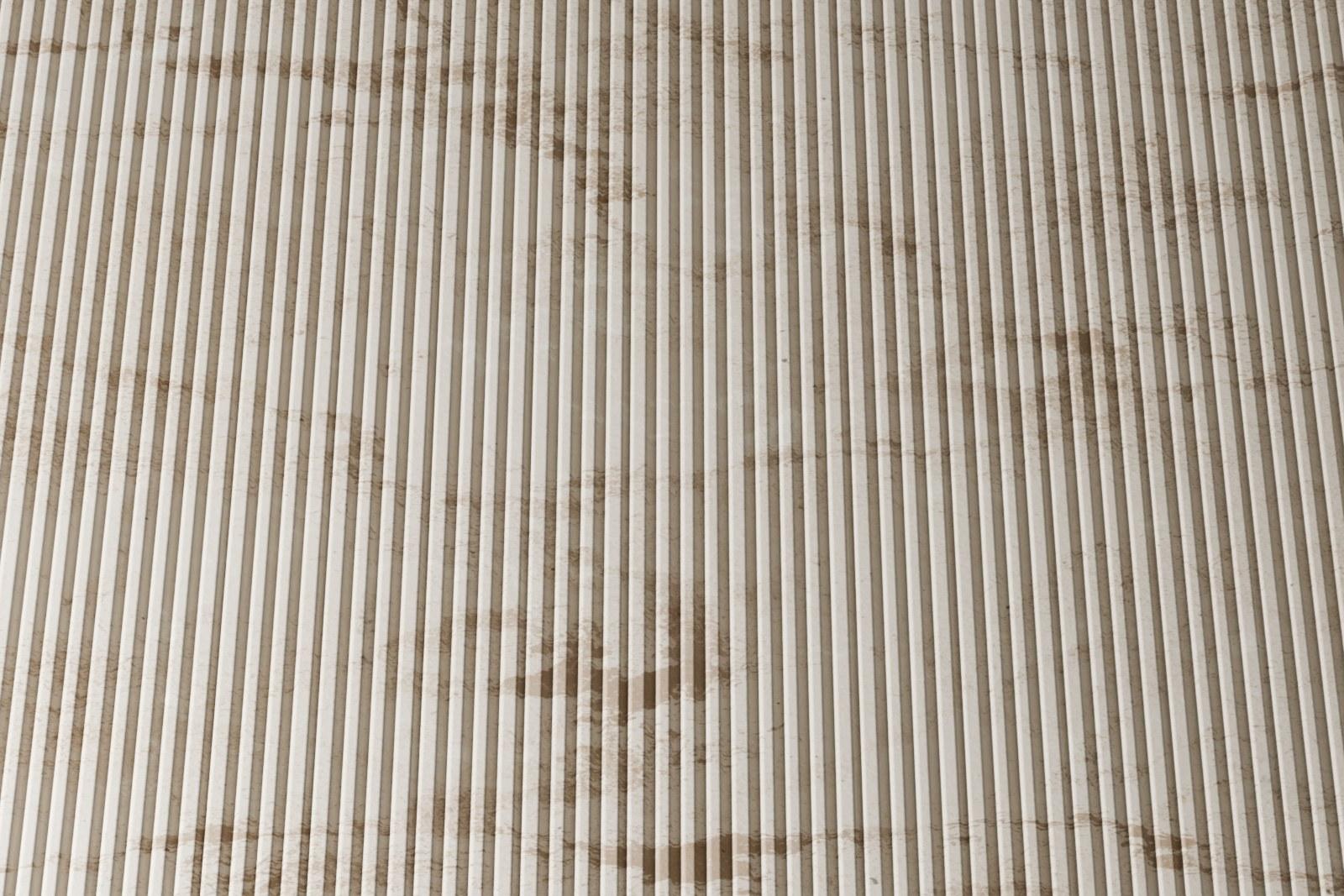 Bề mặt kẻ chỉ mịn (Hairline Grooved) — hiệu ứng bề mặt trên đá tự nhiên, Rochelle Stone