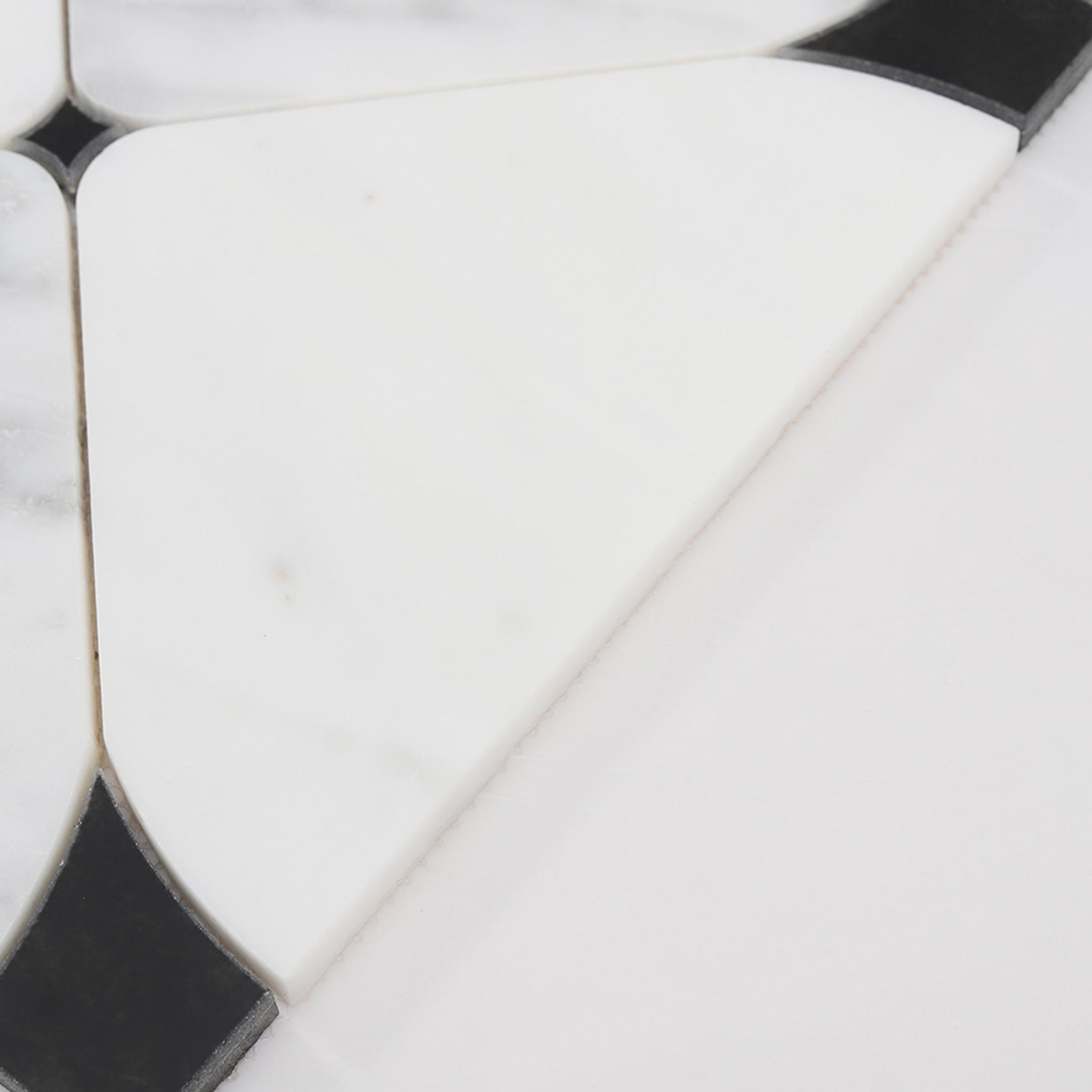 White Marble and Black Glass Waterjet Tile Square Wall Mosaic — mosaic hoa văn waterjet bằng đá marble đen & trắng
