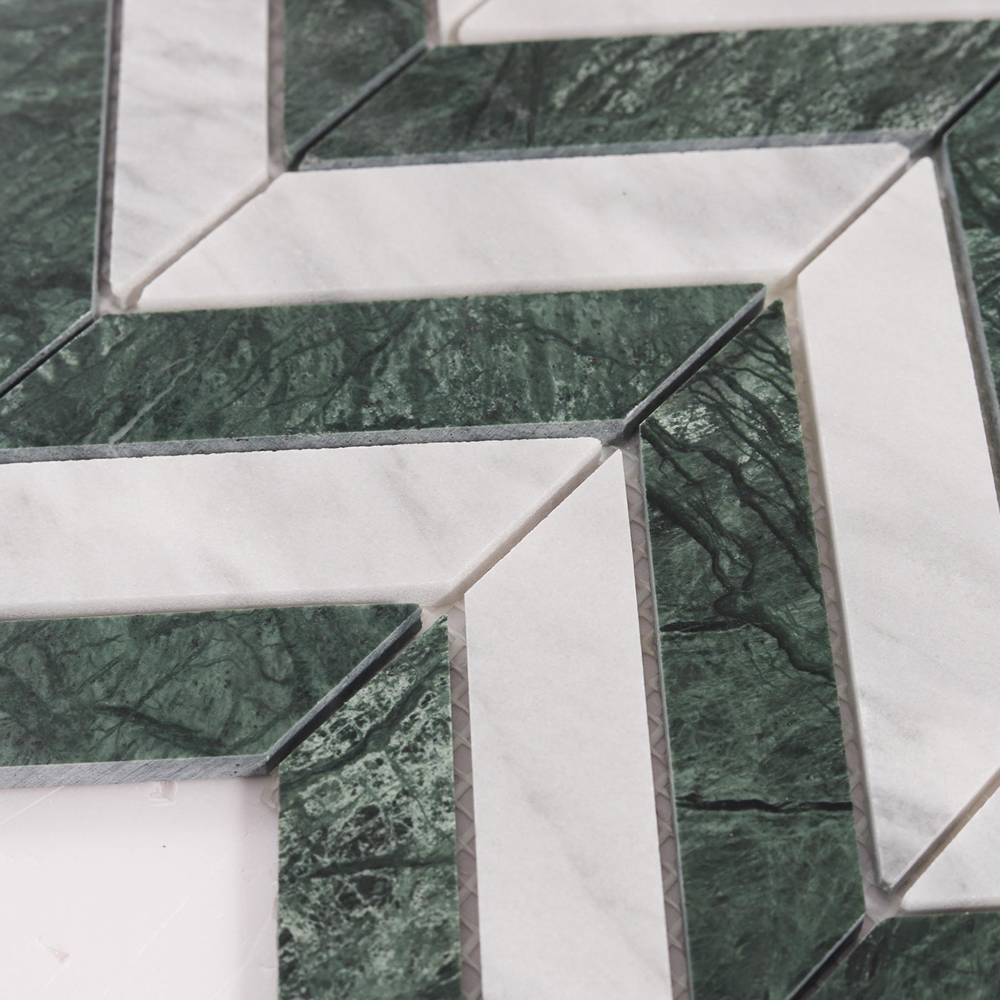 Green and White Herringbone Marble Mosaic Tiles — mosaic xương cá bằng đá marble trắng & xanh lục