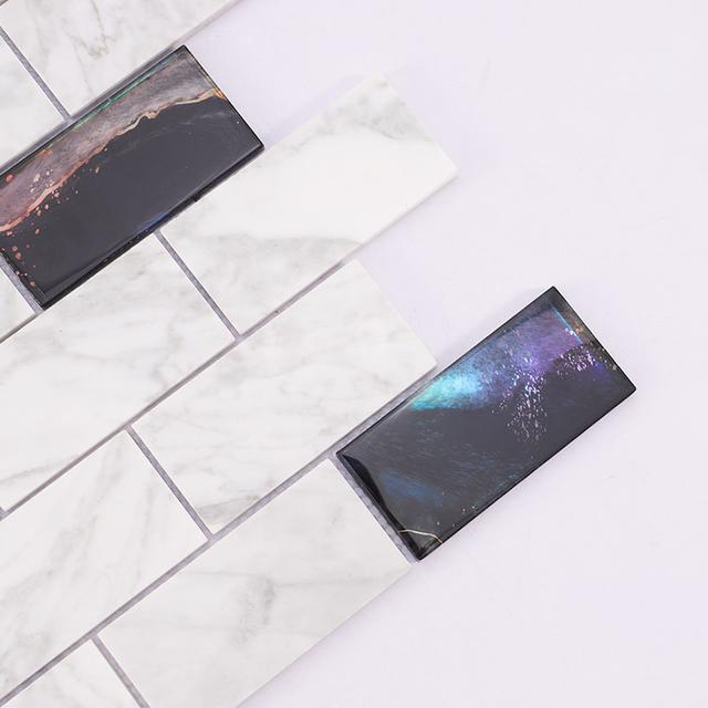 White Marble and Black Glass Mosaic Subway Tile — mosaic subway (gạch thẻ) bằng đá marble đen & trắng