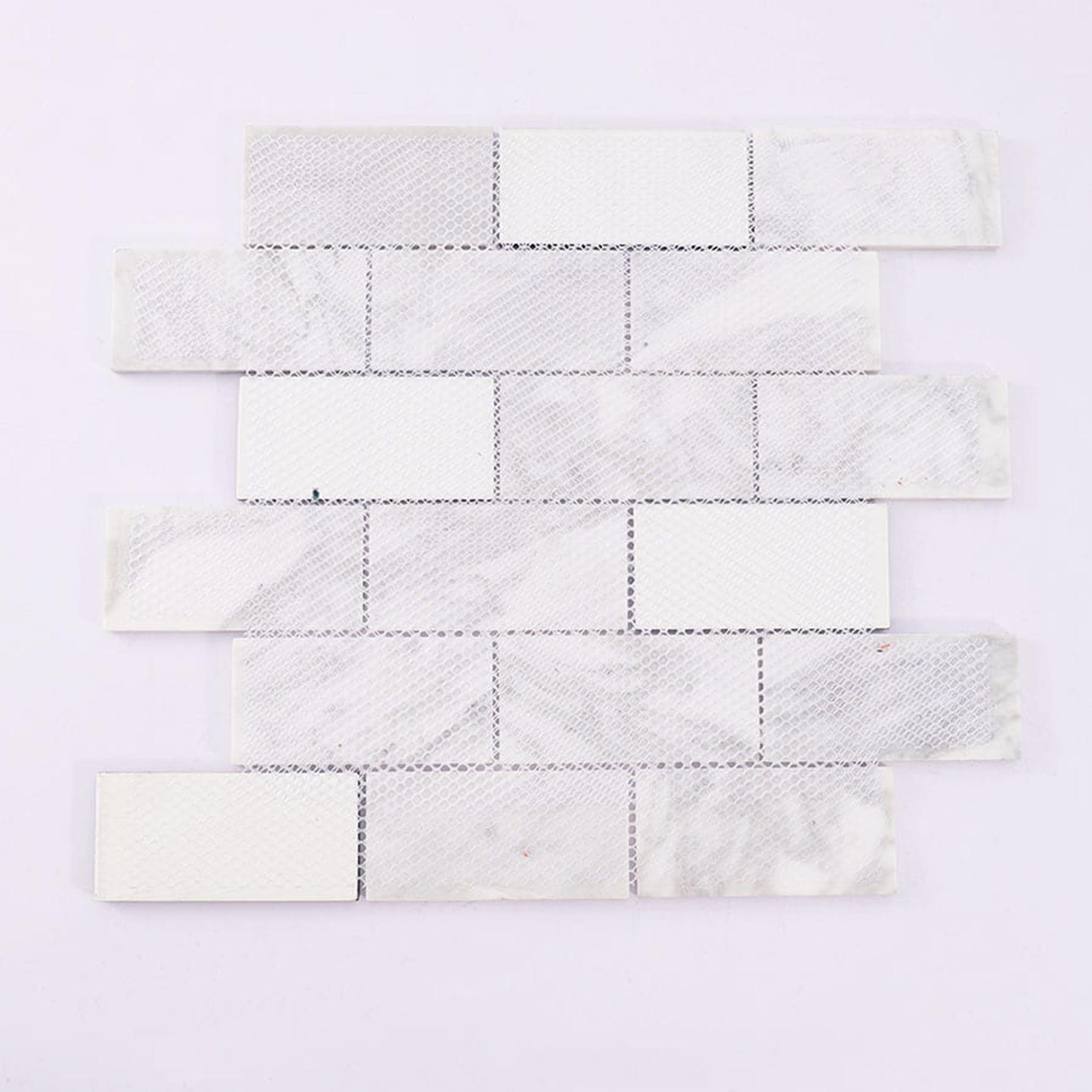 White Marble and Black Glass Mosaic Subway Tile — mosaic subway (gạch thẻ) bằng đá marble đen & trắng