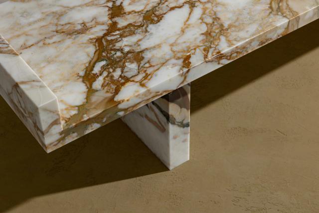 Ghế băng đá thuôn dài II — nội thất đá Rochelle Stone