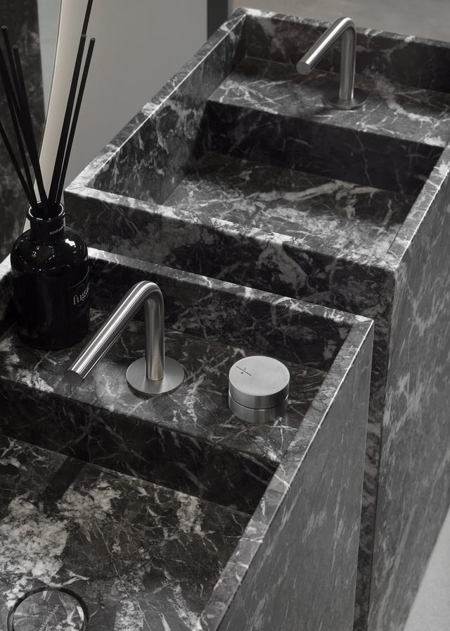 Lavabo MyStreet đặt sàn — lavabo đá tự nhiên Rochelle