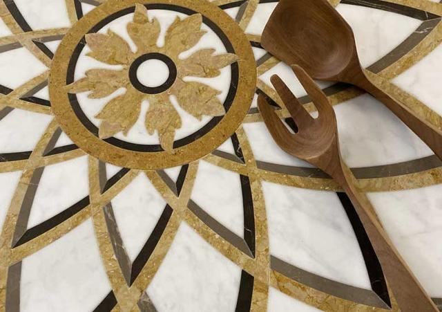 Hoa văn đá khảm marble Carrara — Rochelle Stone