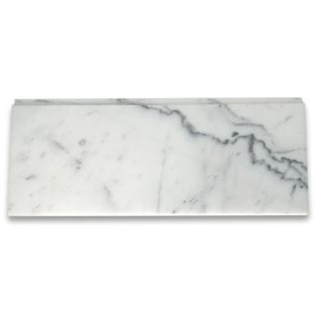 Phào chỉ đá Statuary Baseboard (phào chân tường) — bề mặt đánh bóng (polished), Rochelle Stone