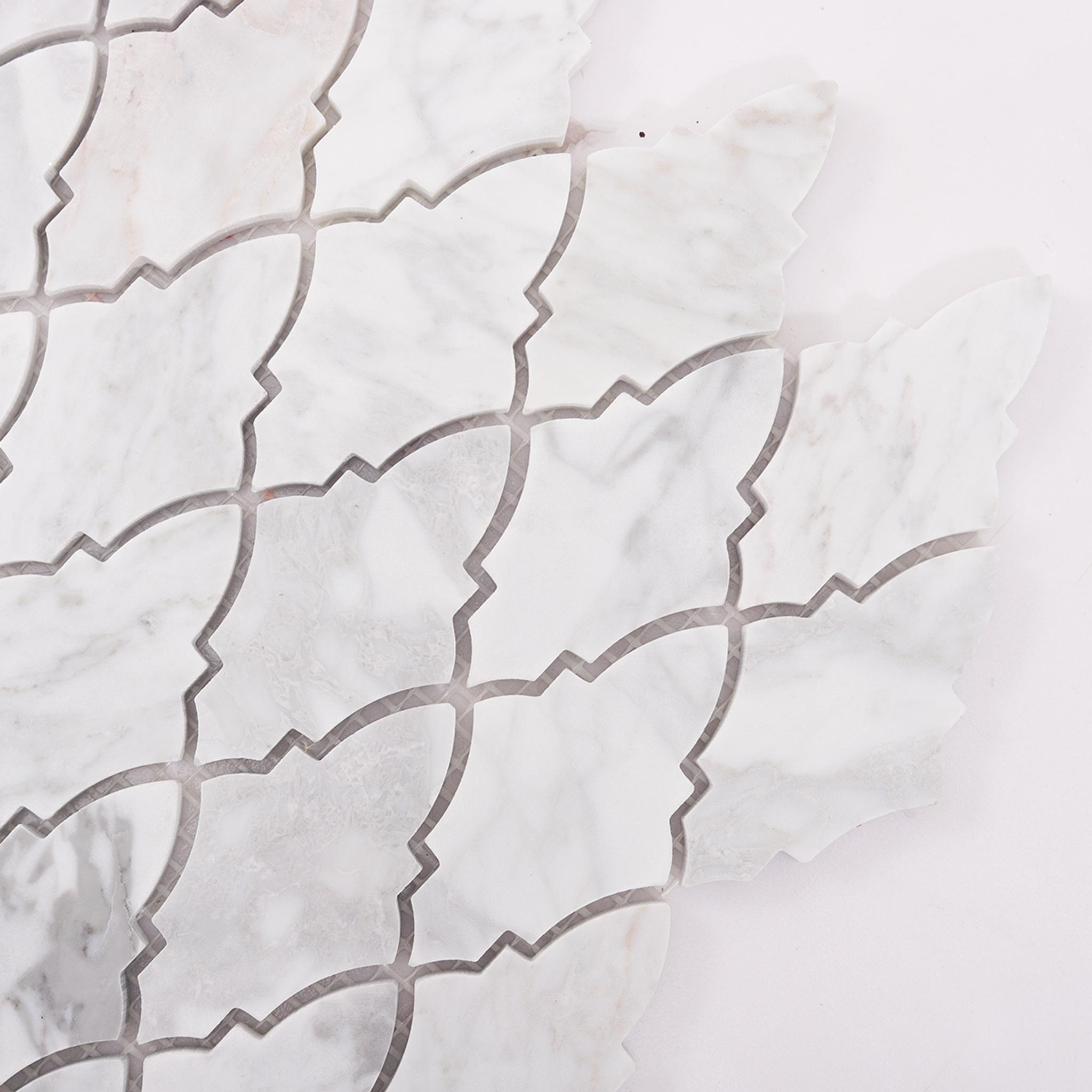 Arabesque Carrara White Polished Honed Marble Mosaic Tile — mosaic arabesque bằng đá marble trắng & trắng Carrara