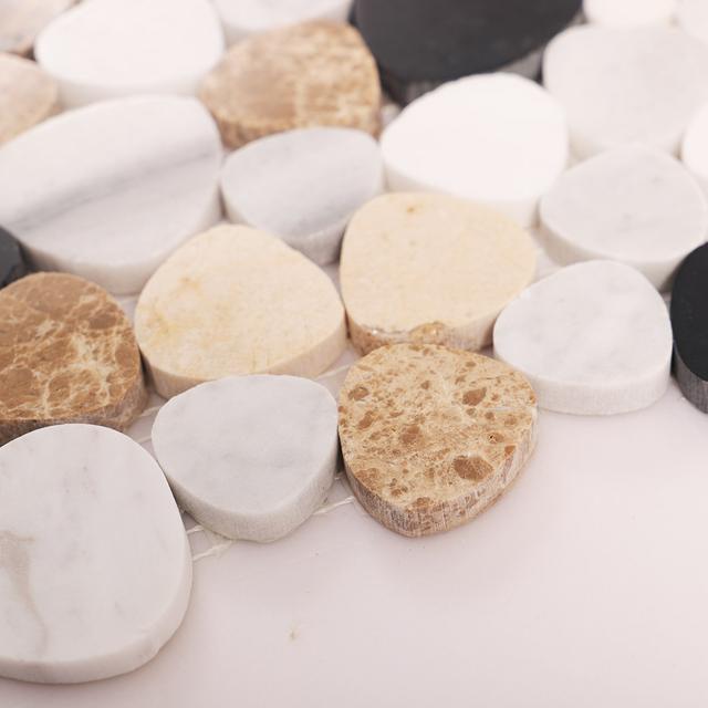 Black and Beige Flat Pebble Marble Mosaic Tiles — mosaic ghép nghệ thuật bằng đá marble đen & beige