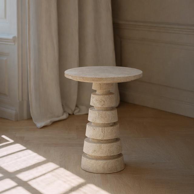 Bàn phụ Layered Cone — nội thất đá Rochelle