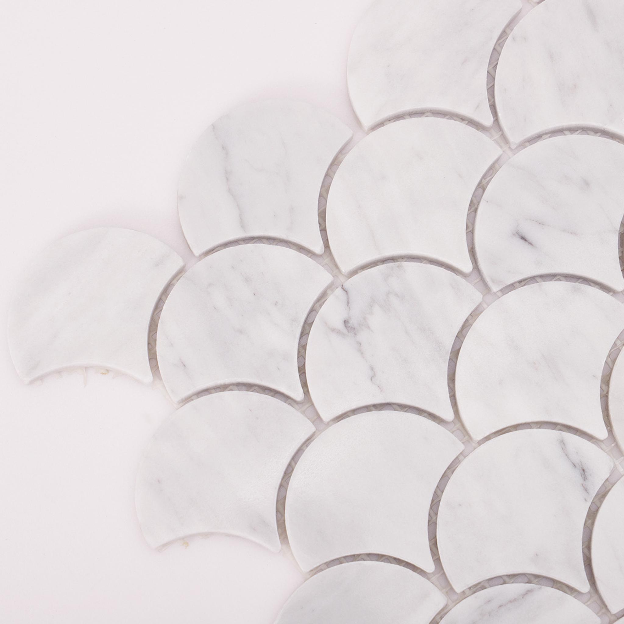 Carrara White Fish Scale Mosaic Tiles — mosaic vảy cá (fish scale) bằng đá marble trắng & trắng Carrara