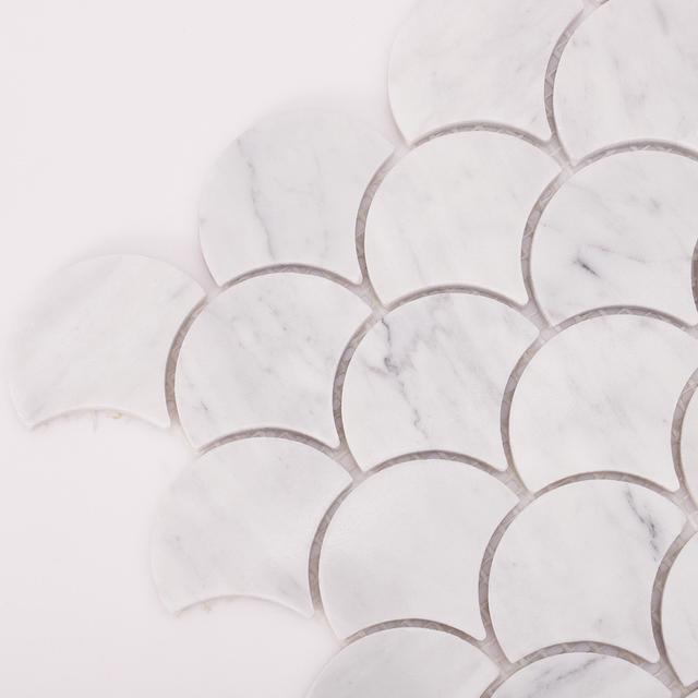 Carrara White Fish Scale Mosaic Tiles — mosaic vảy cá (fish scale) bằng đá marble trắng & trắng Carrara
