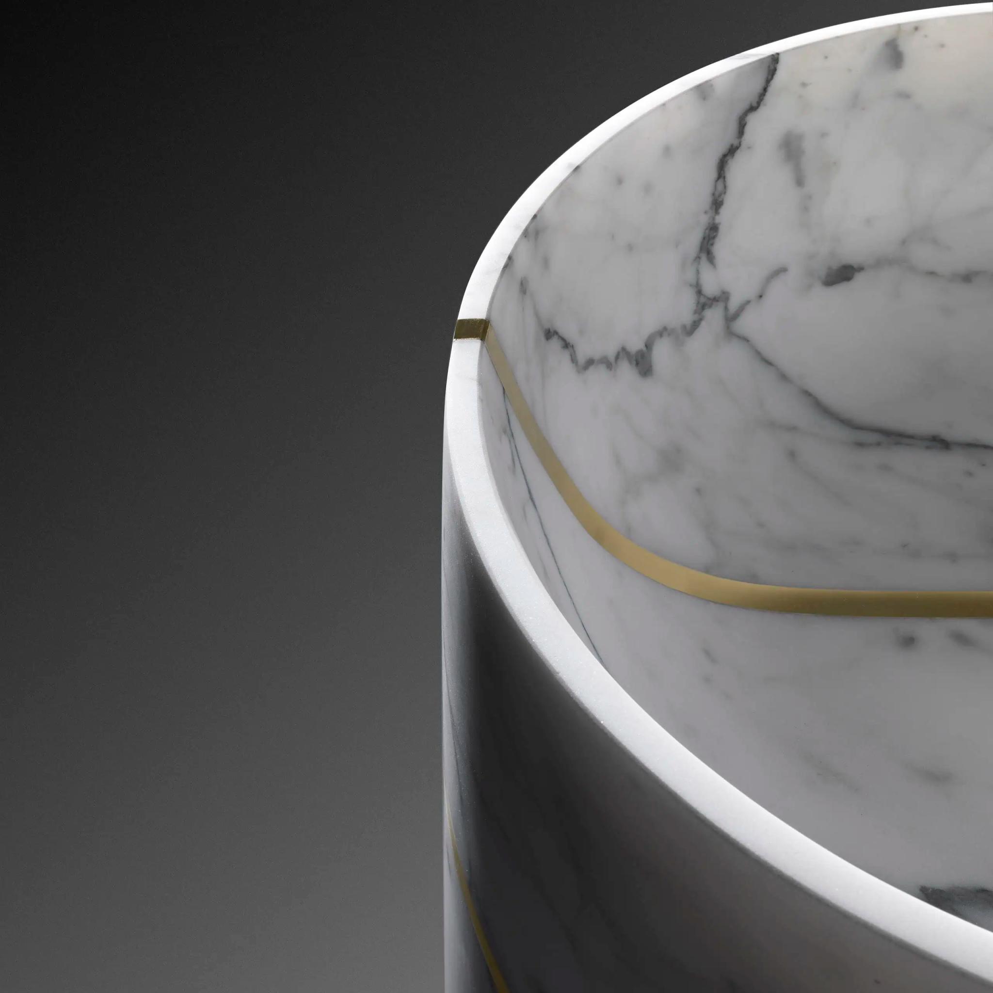 Lavabo đá nguyên khối tròn VIII — nội thất đá Rochelle Couture