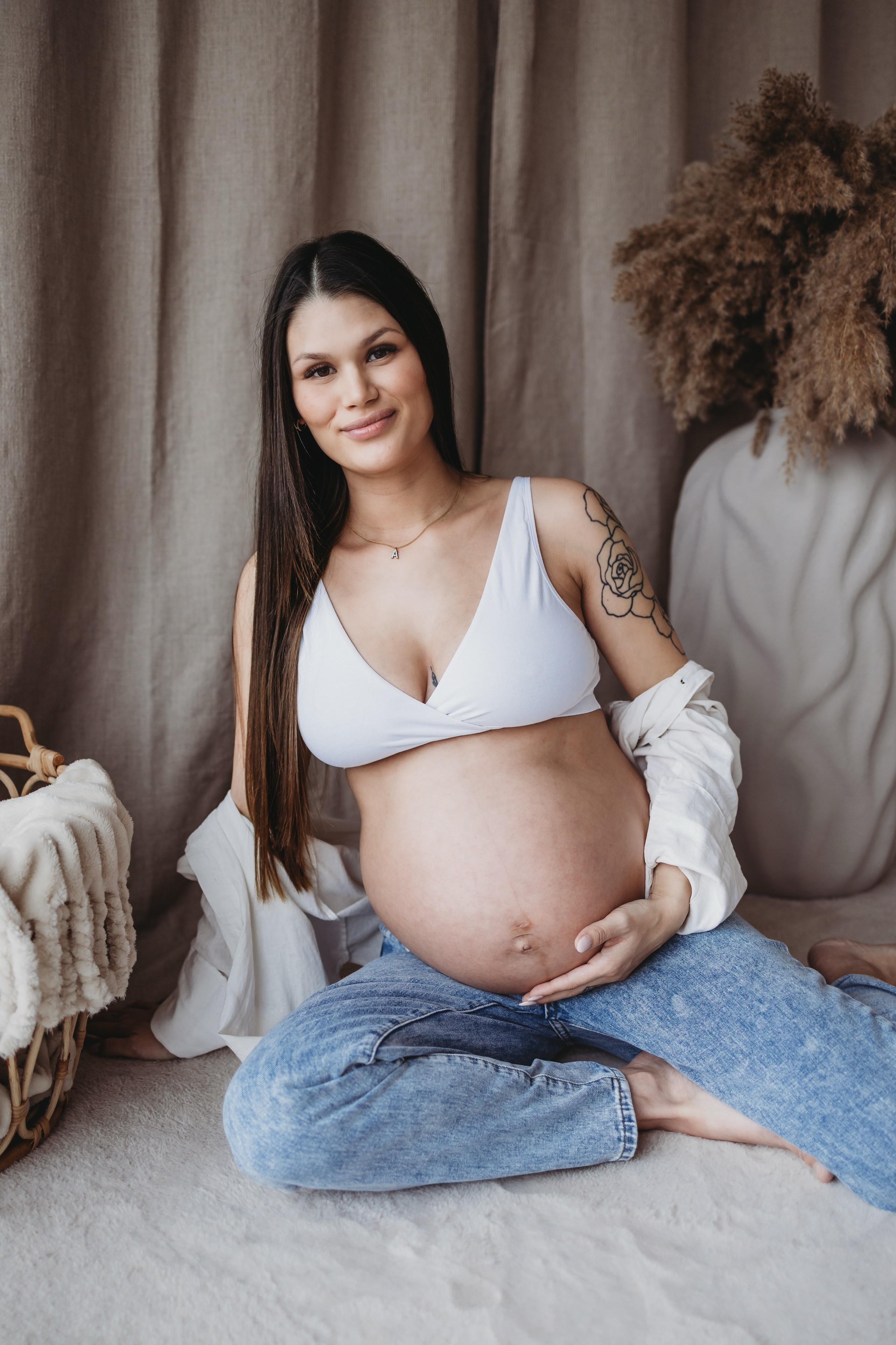 Gravid fotografering i boheme-stil i Nordjylland