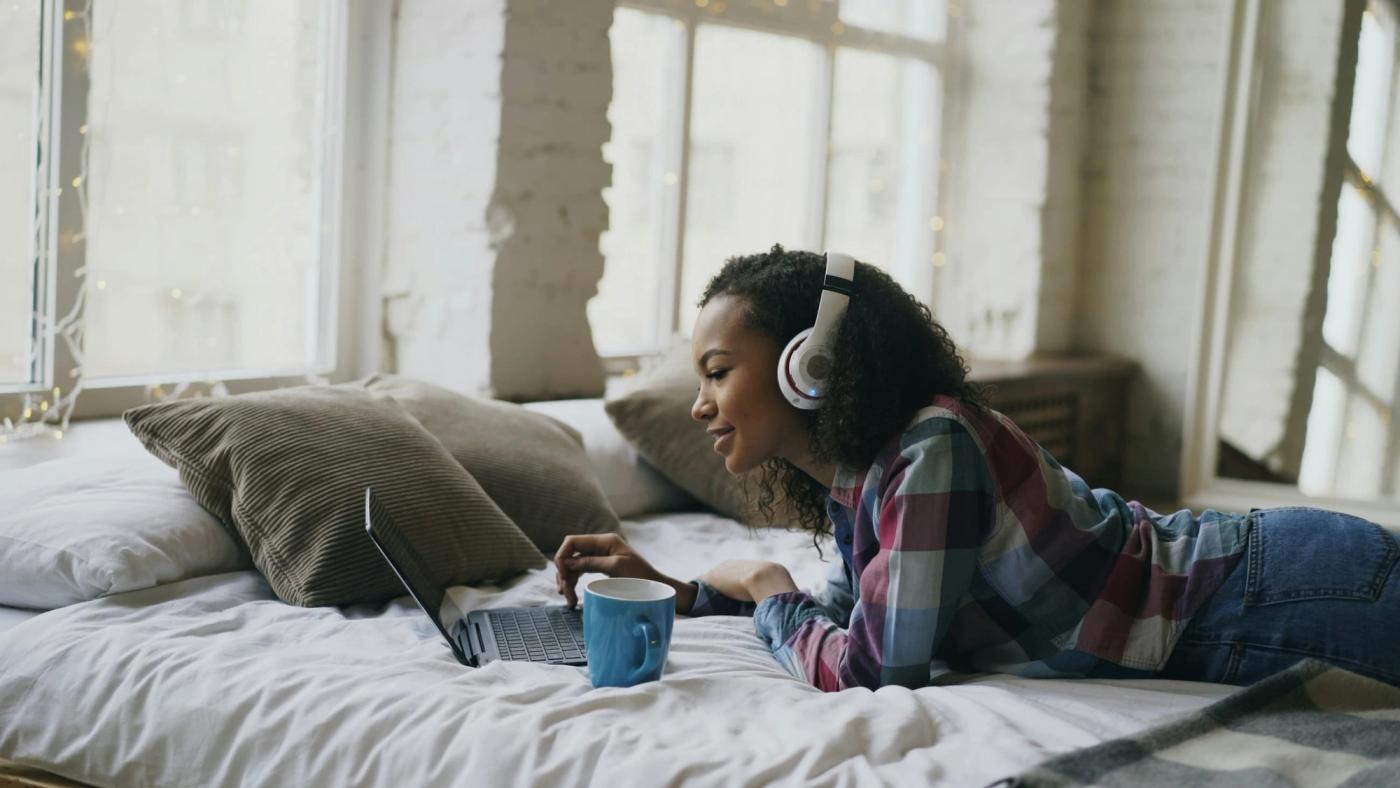 How to Get Into Audiobooks: A Complete Beginner's Guide