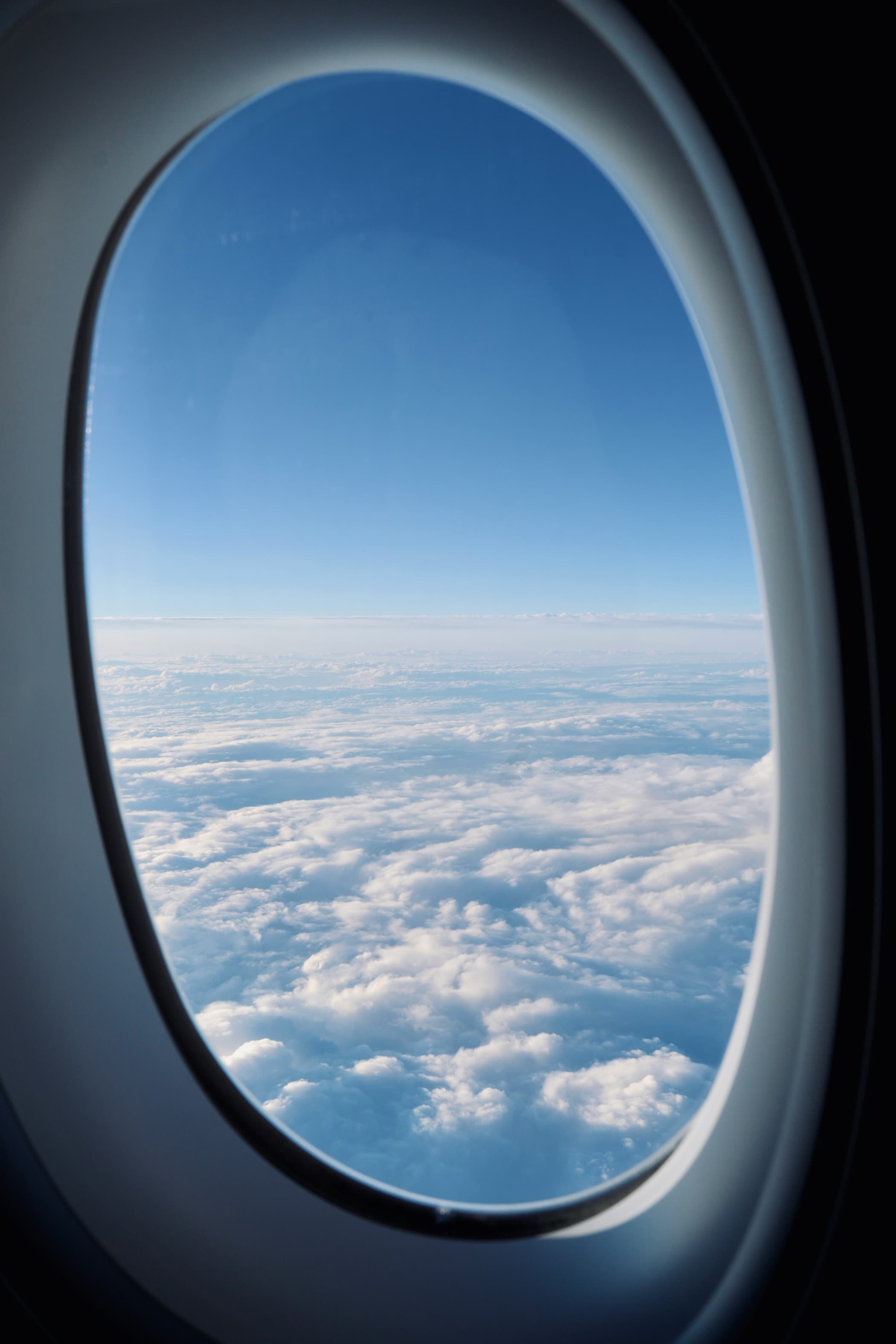 Why Planes Never Actually Fly in Straight Lines